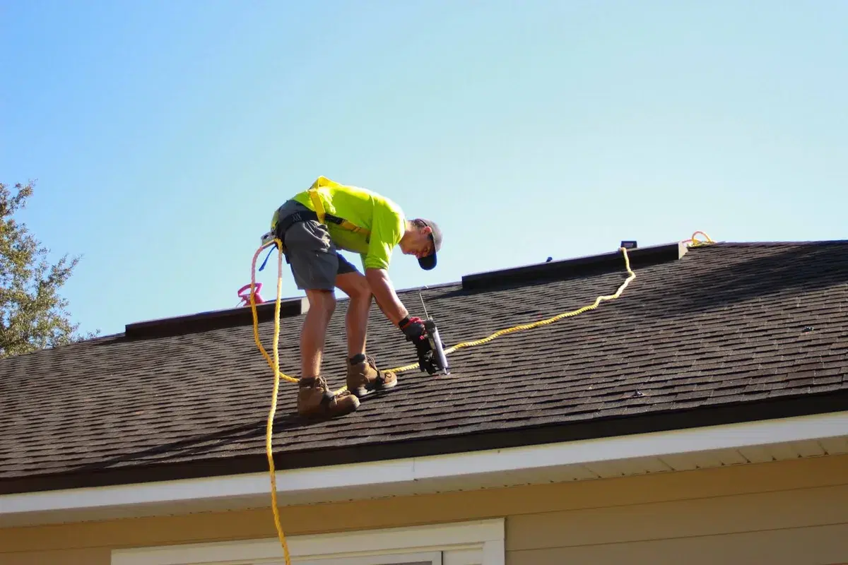 Roof Repair Contractor in Miller Place: What to Expect