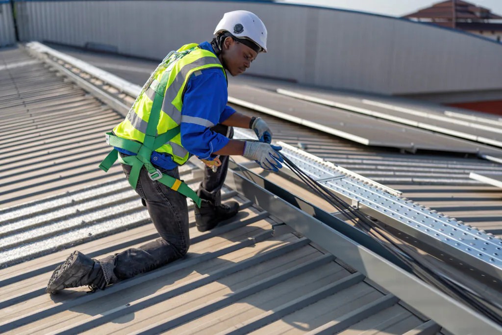 Flat Roof Repair Near Me | Expert Guide 2025