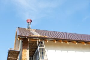 How to Find the Right Experts for Waterproof Roof Repair